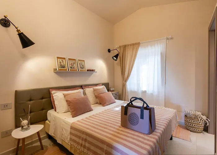 Isulatravel - Fenicottero Villa